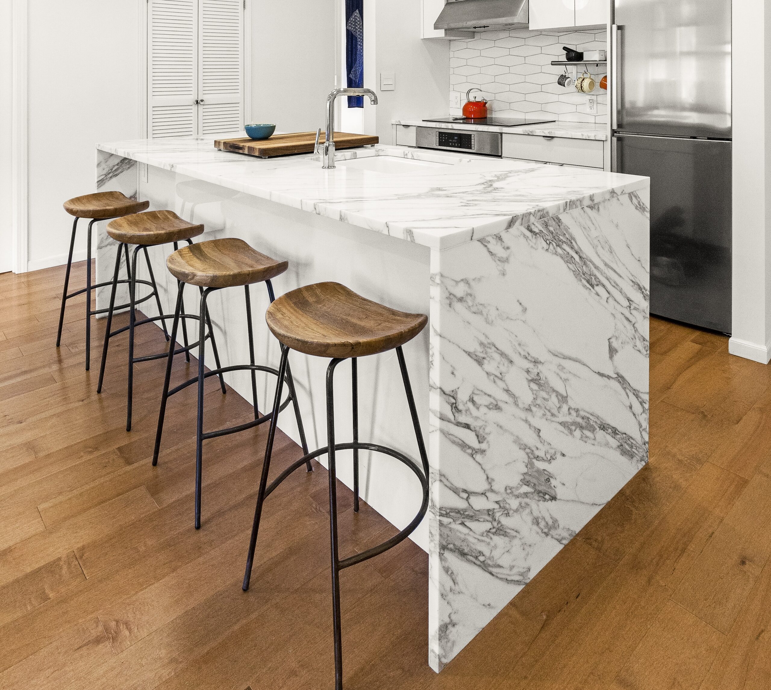 Premium Calacatta Marble in Kenya Facts: Calacatta vs Statuario